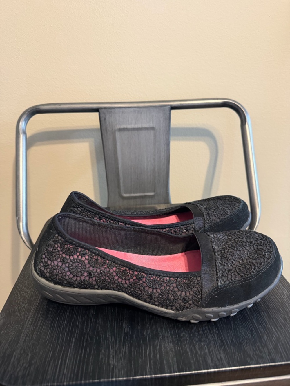 Skechers Black Lace Comfort Ballet Flats 7.5 - Picture 4 of 12